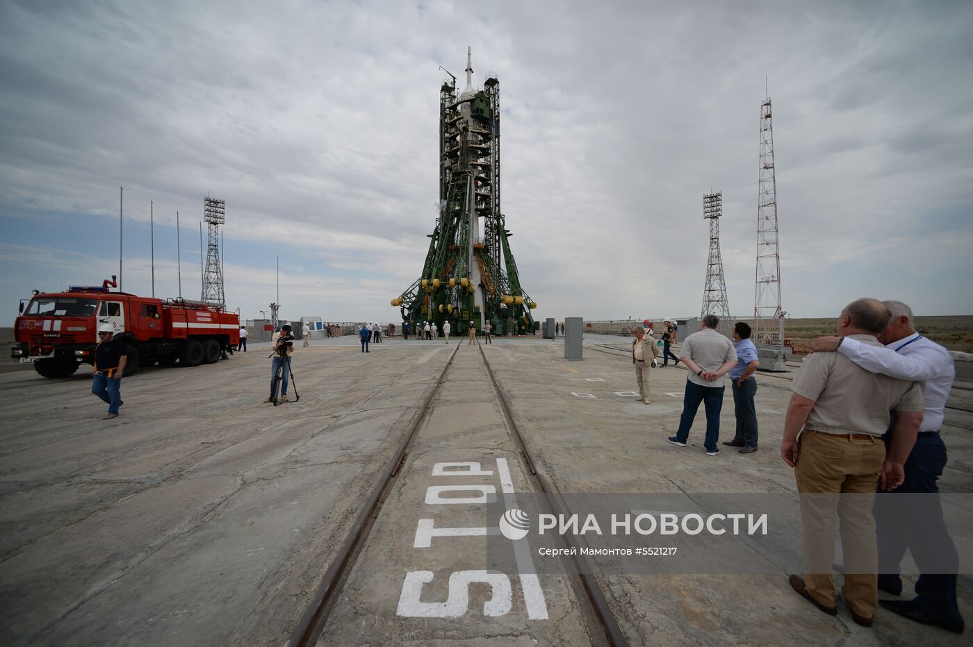 Запуск ТПК  "Союз МС-09» с участниками длительной экспедиции МКС-56/57