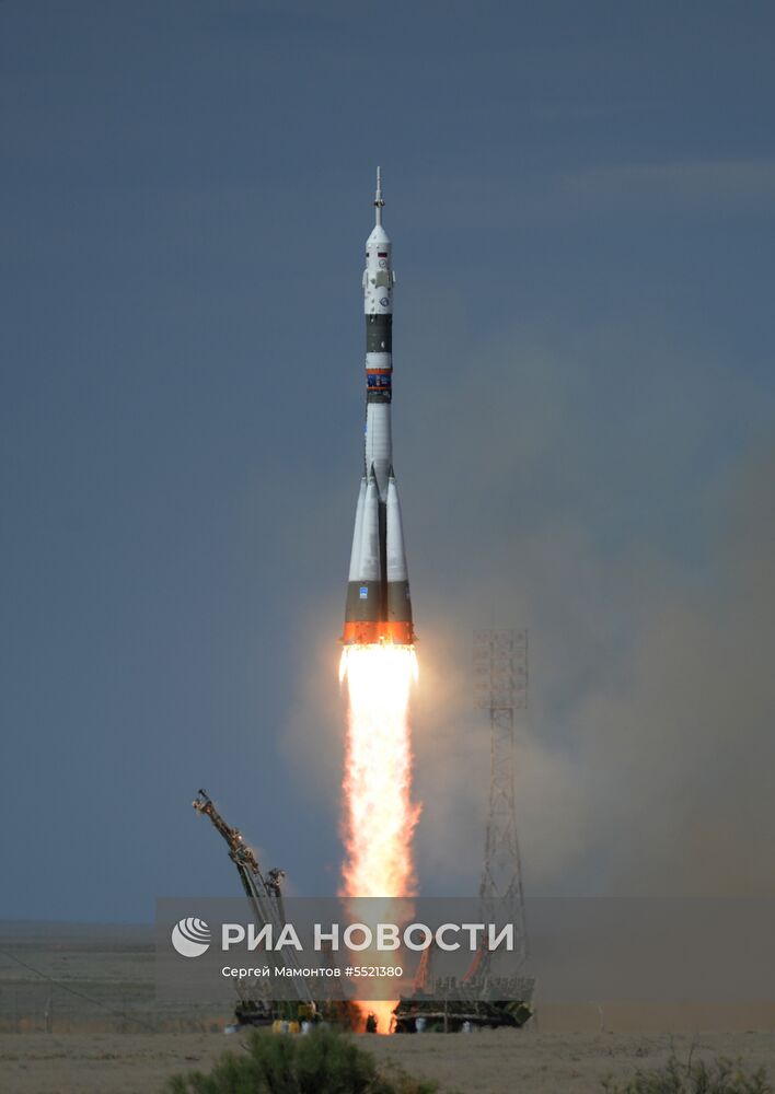 Запуск ТПК  "Союз МС-09" с участниками длительной экспедиции МКС-56/57