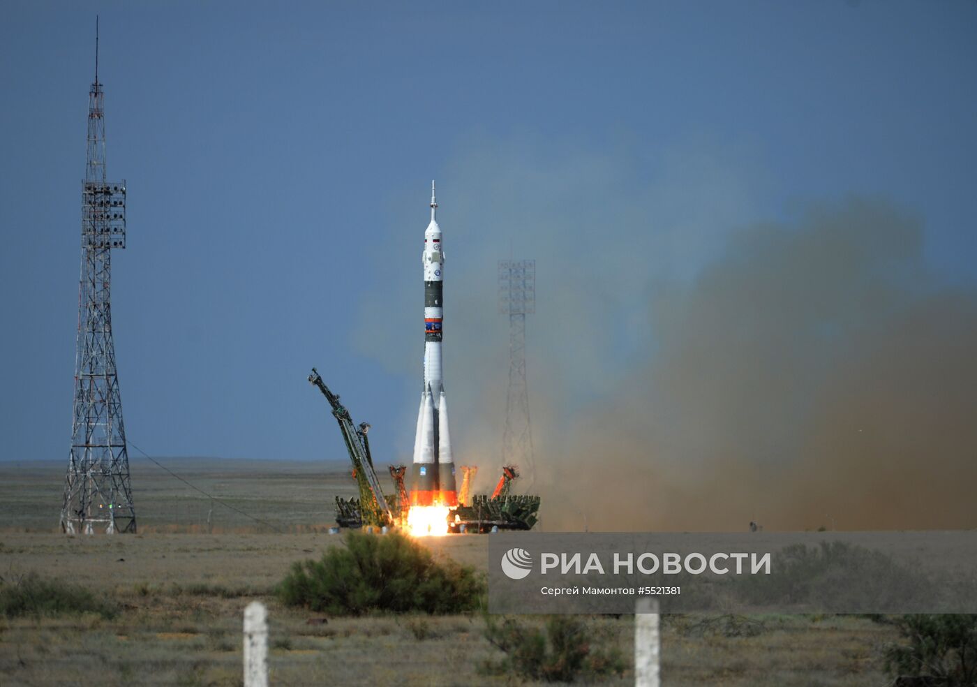 Запуск ТПК  "Союз МС-09» с участниками длительной экспедиции МКС-56/57