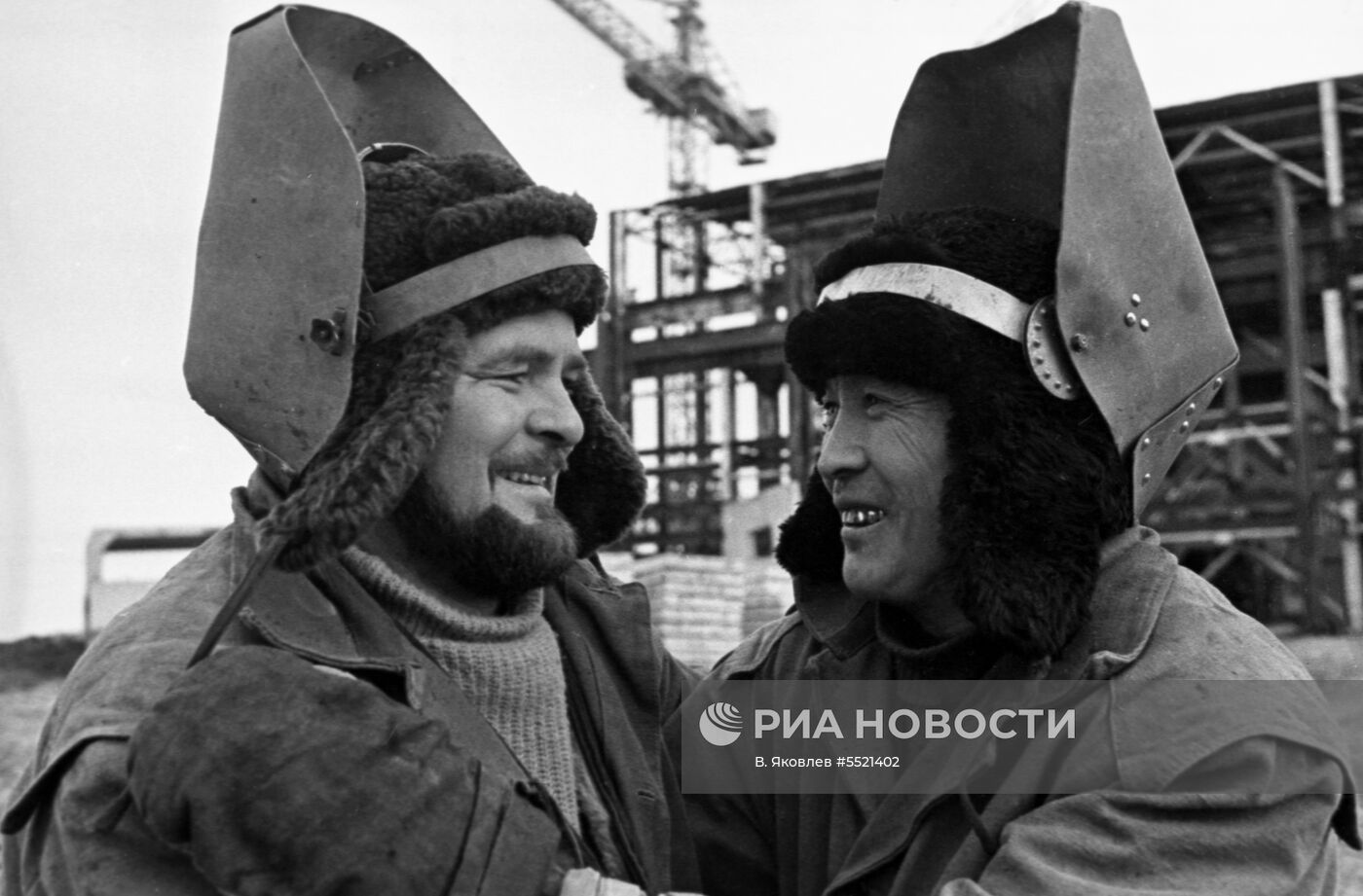 Строительство первых девятиэтажек в Мирном