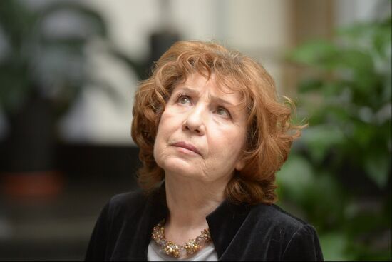 Награждение деятелей культуры и искусства культуры государственными и ведомственными наградами