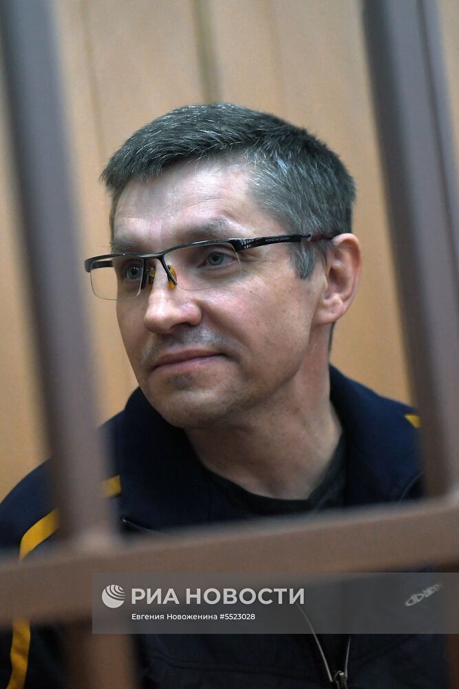 Рассмотрение ходатайства следствия об аресте А. Горькова в Басманном суде