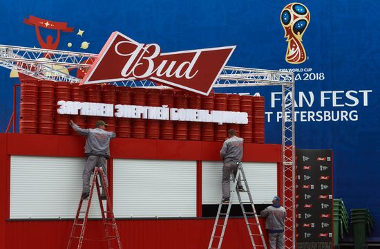 Строительство фан-зоны к ЧМ-2018 по футболу в Санкт-Петербурге