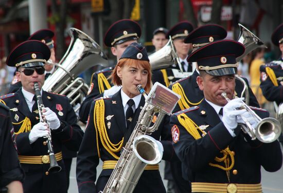 Фестиваль военных оркестров, приуроченный ко Дню России, открылся в Симферополе