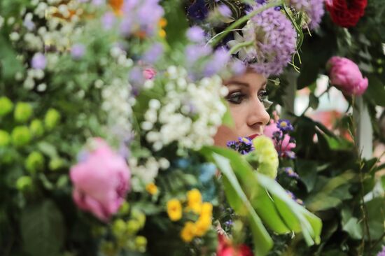 Парад цветов на Невском проспекте в Санкт-Петербурге