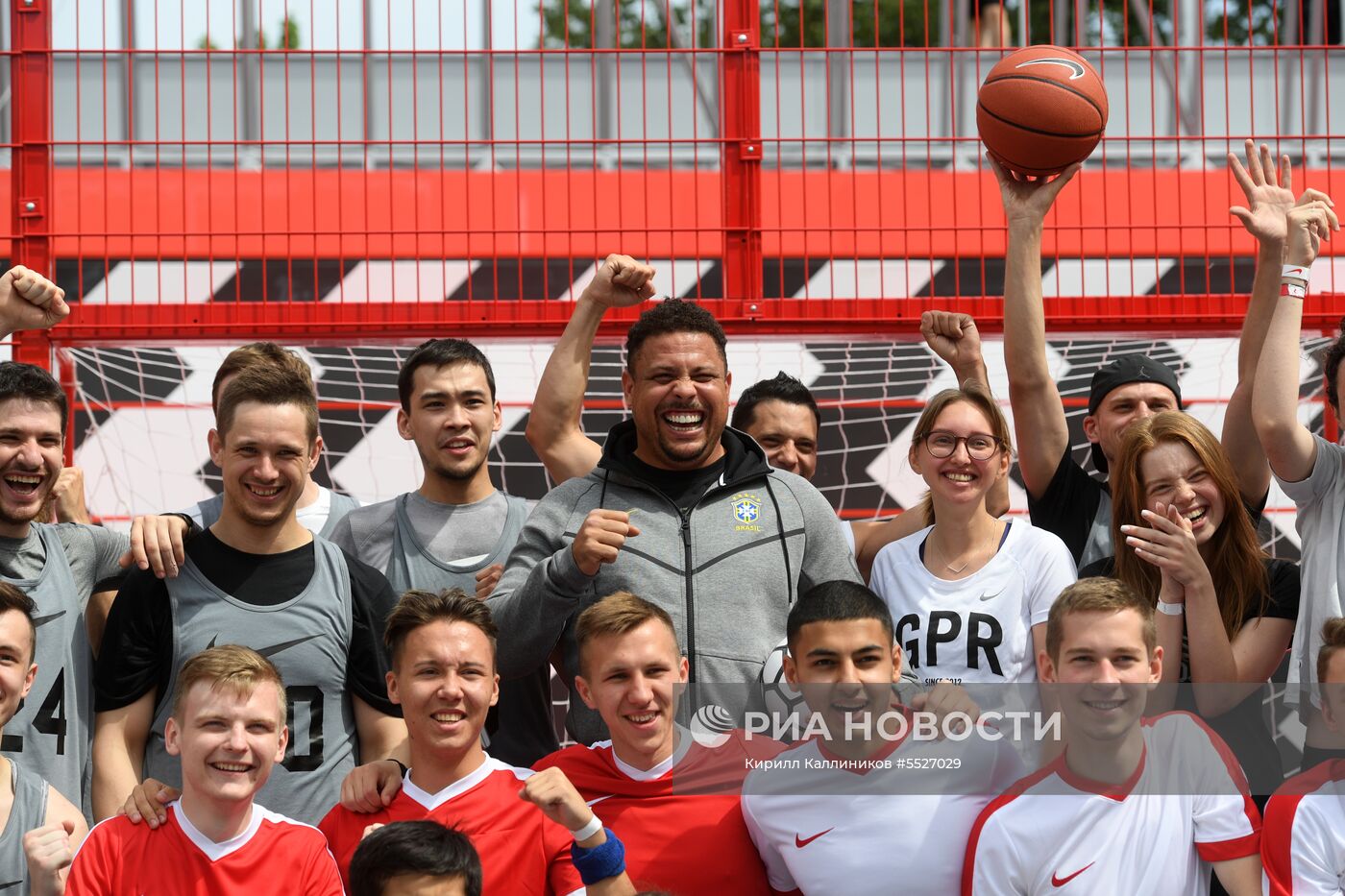 Открытие культурно-спортивного центра Nike Box в Москве