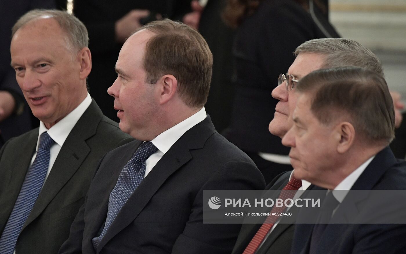 Президент РФ В. Путин вручил Госпремии в области науки, литературы и искусства