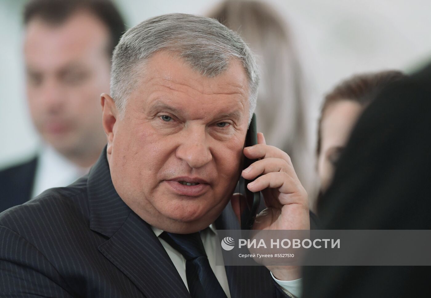 Президент РФ В. Путин вручил Госпремии в области науки, литературы и искусства