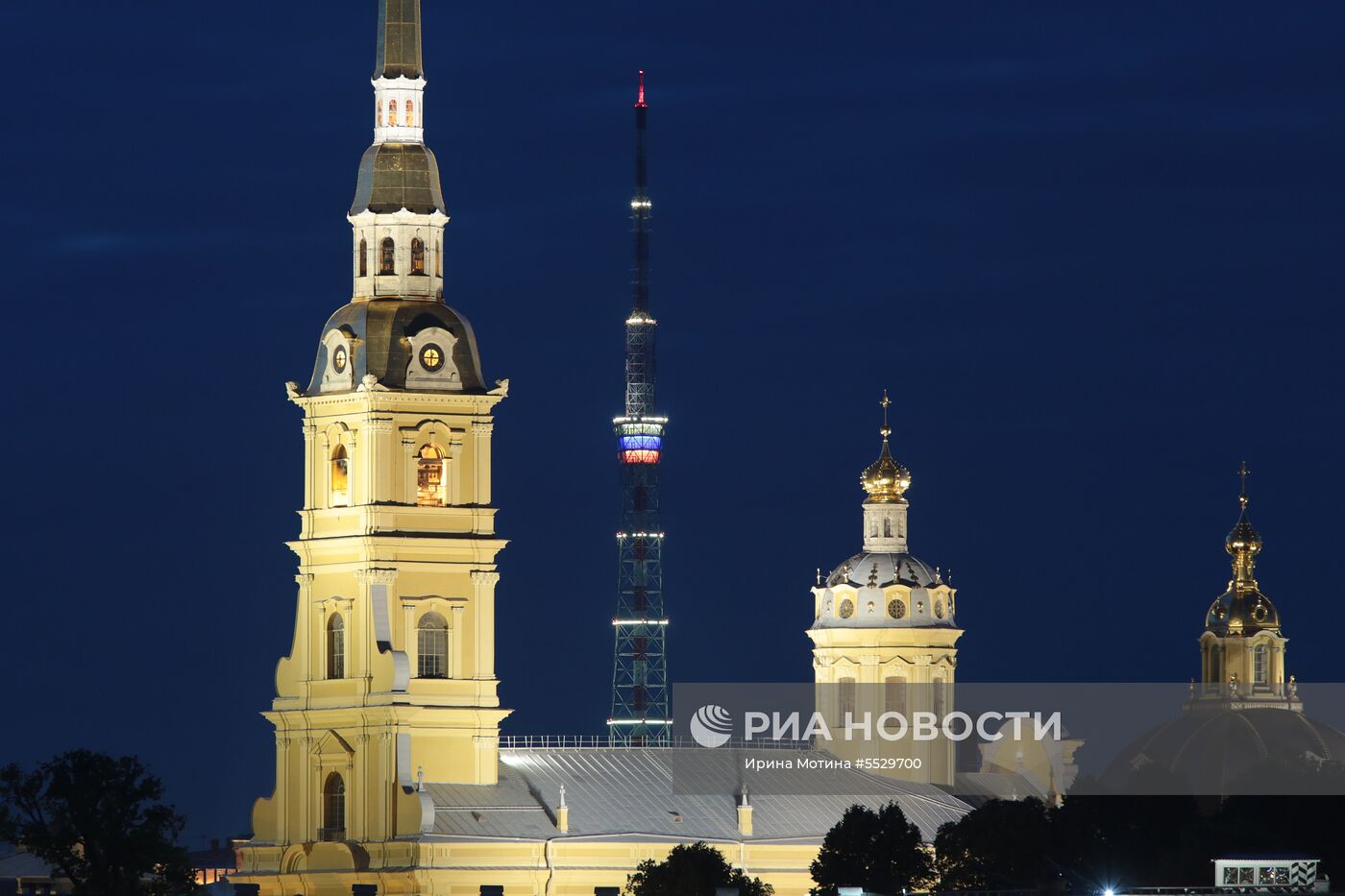 На телебашнях в городах проведения ЧМ-2018 по футболу включили подсветку к чемпионату