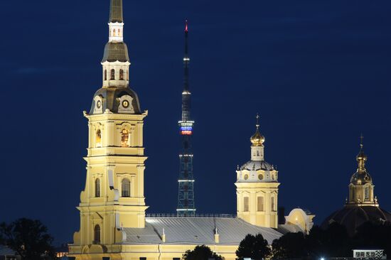 На телебашнях в городах проведения ЧМ-2018 по футболу включили подсветку к чемпионату