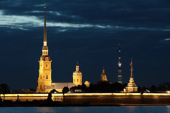 На телебашнях в городах проведения ЧМ-2018 по футболу включили подсветку к чемпионату