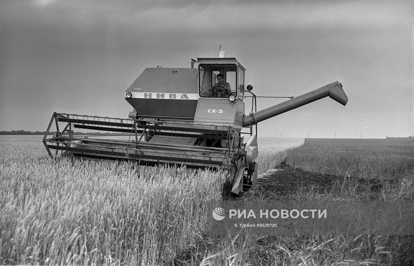 Старый комбайн нива фото