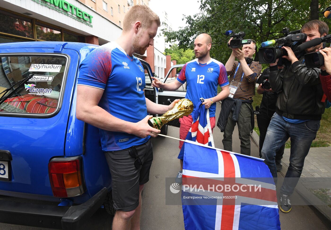  Болельщики из Исландии приехали в Россию на ЧМ-2018 по футболу на «Ниве»