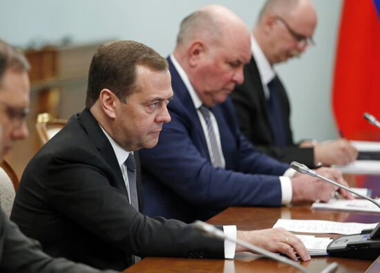 Премьер-министр РФ Д. Медведев встретился с премьер-министром Армении Н. Пашинян