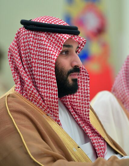 Президент РФ В. Путин встретился с наследным принцем Саудовской Аравии М. ибн Салманом Аль Саудом