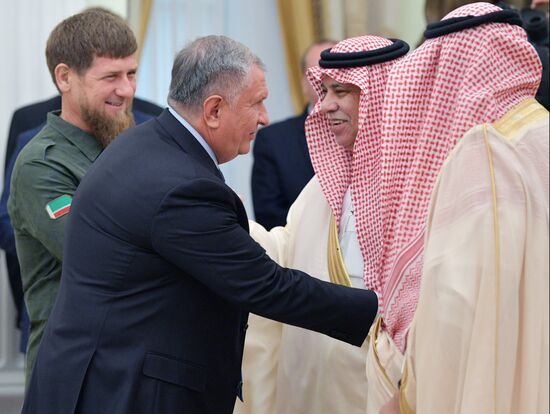 Президент РФ В. Путин встретился с наследным принцем Саудовской Аравии М. ибн Салманом Аль Саудом