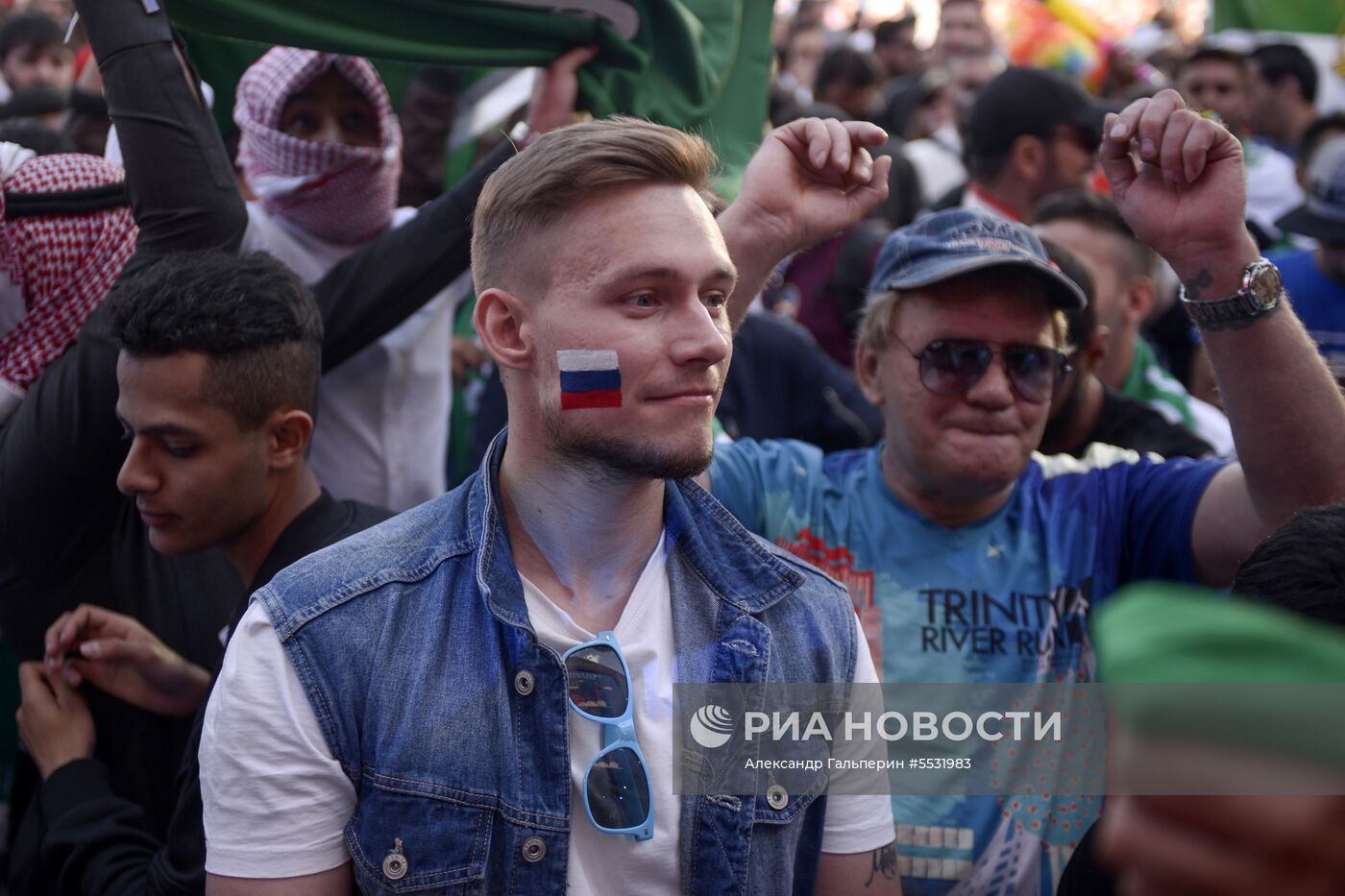 Просмотр матча ЧМ-2018 по футболу между сборными России и Саудовской Аравии