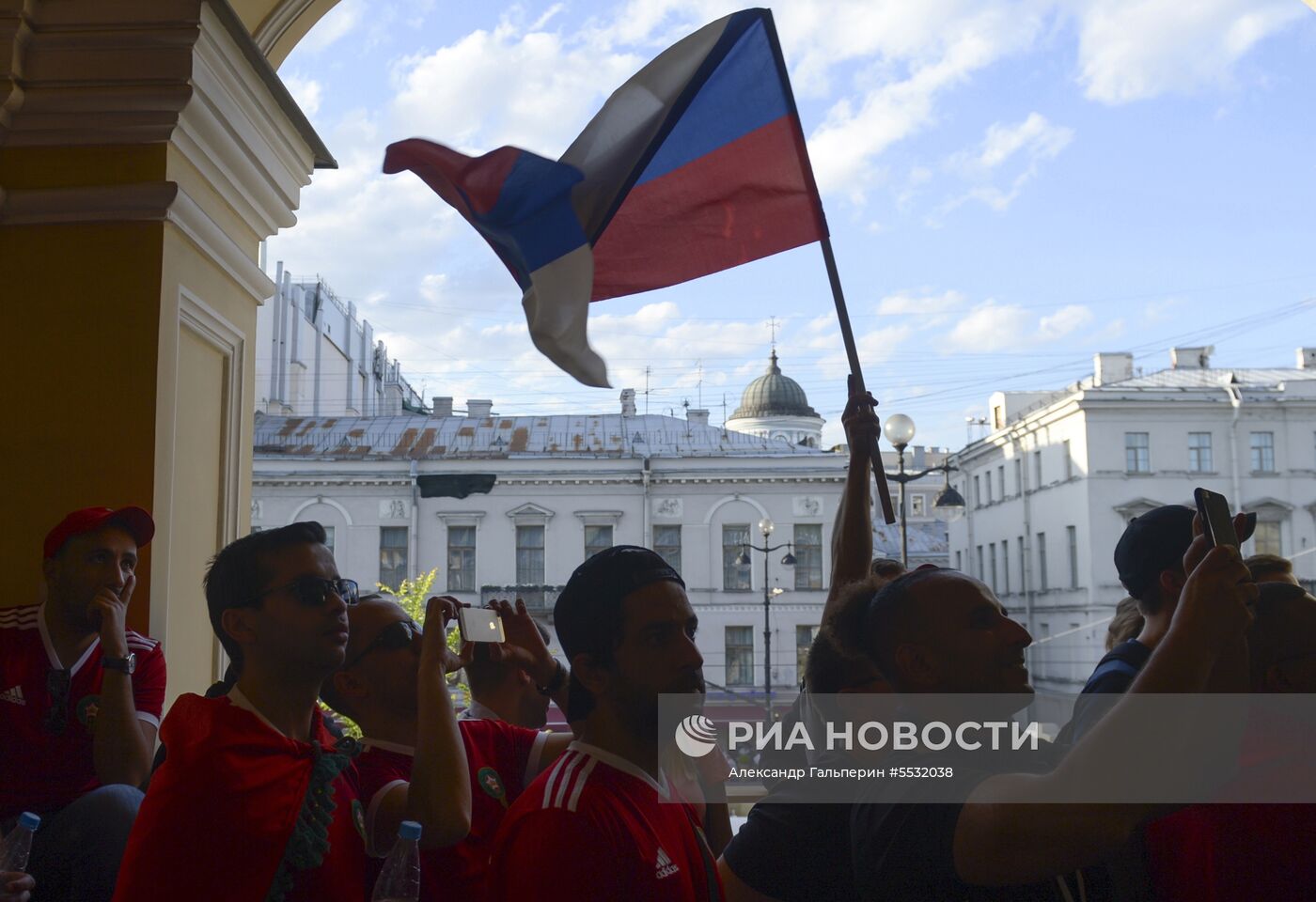 Просмотр матча ЧМ-2018 по футболу между сборными России и Саудовской Аравии