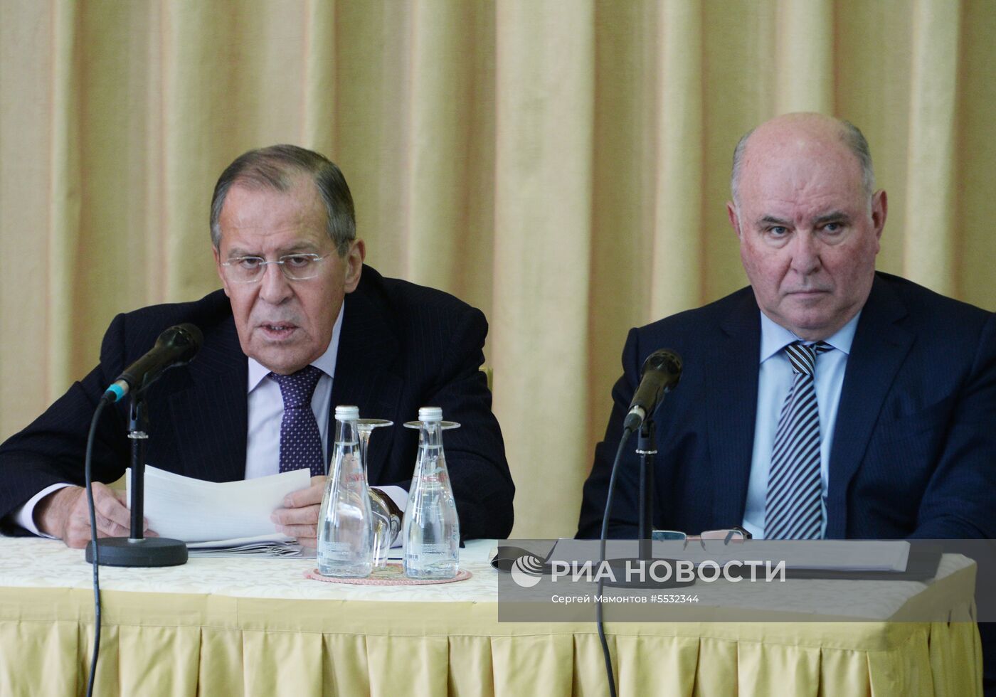 Встреча министра иностранных дел РФ С. Лаврова с представителями российских НКО