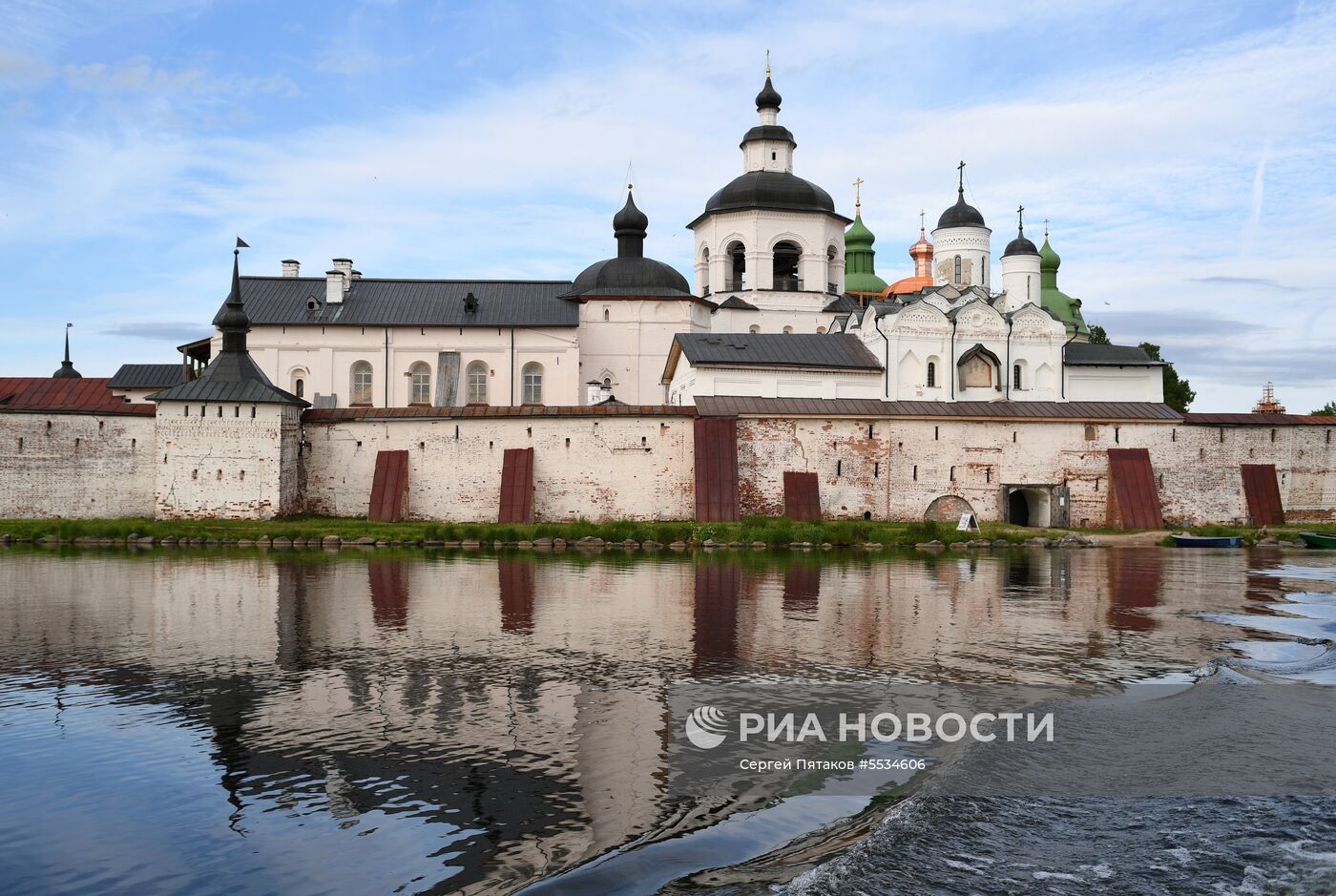 Кирилло-Белозерский монастырь в Вологодской области