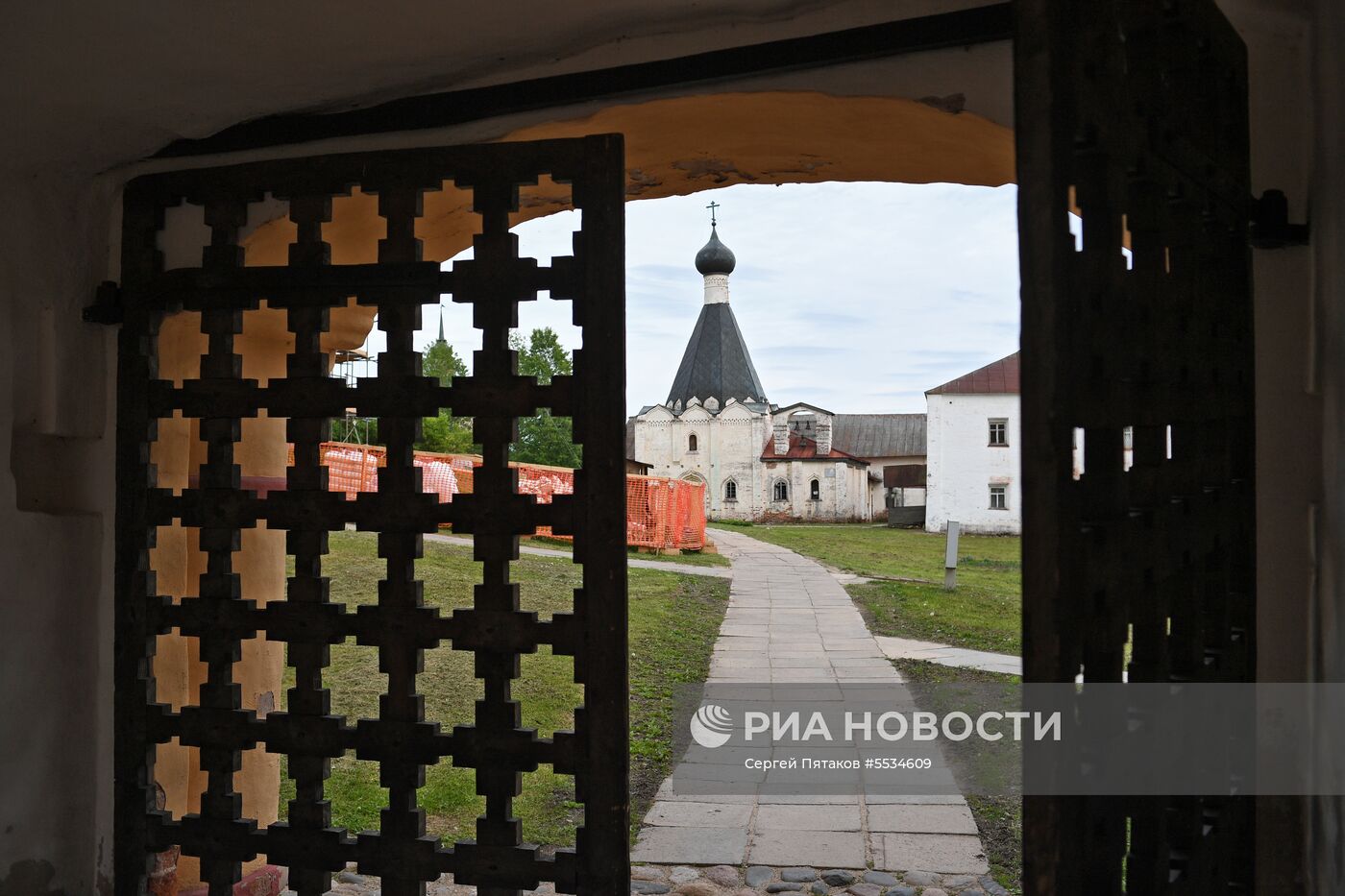 Кирилло-Белозерский монастырь в Вологодской области