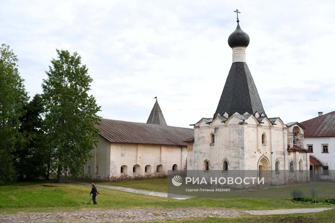 Кирилло-Белозерский монастырь в Вологодской области