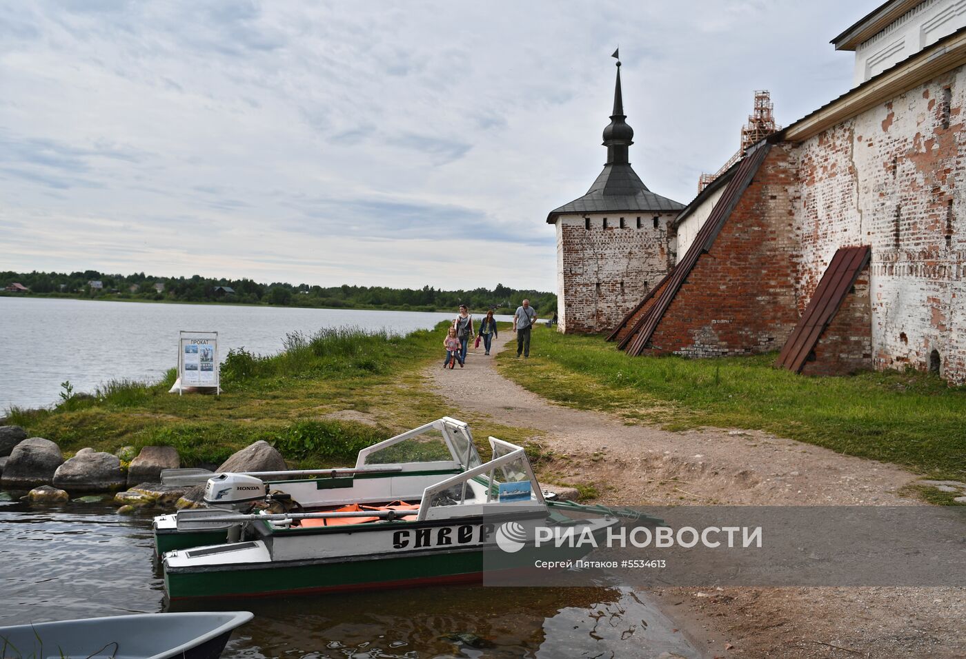 Кирилло-Белозерский монастырь в Вологодской области
