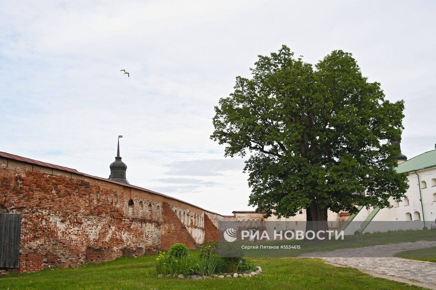 Кирилло-Белозерский монастырь в Вологодской области