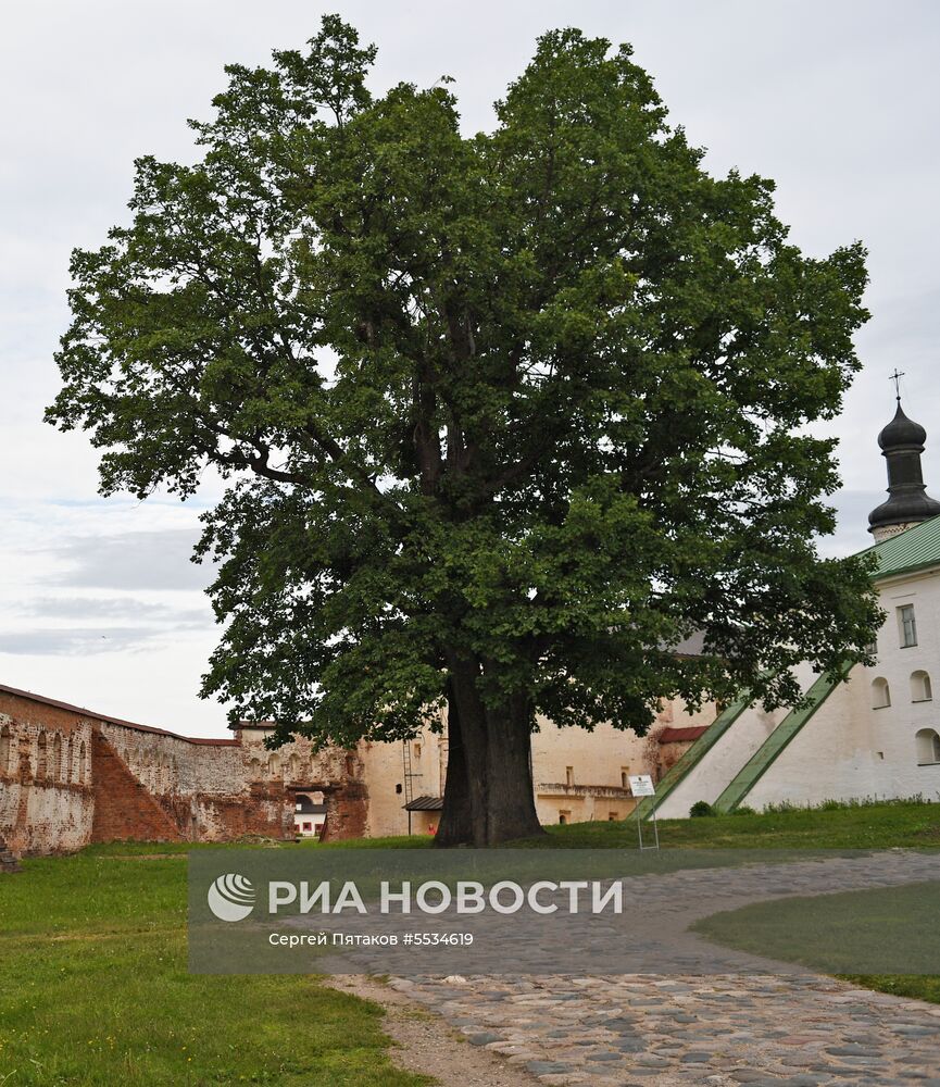 Кирилло-Белозерский монастырь в Вологодской области