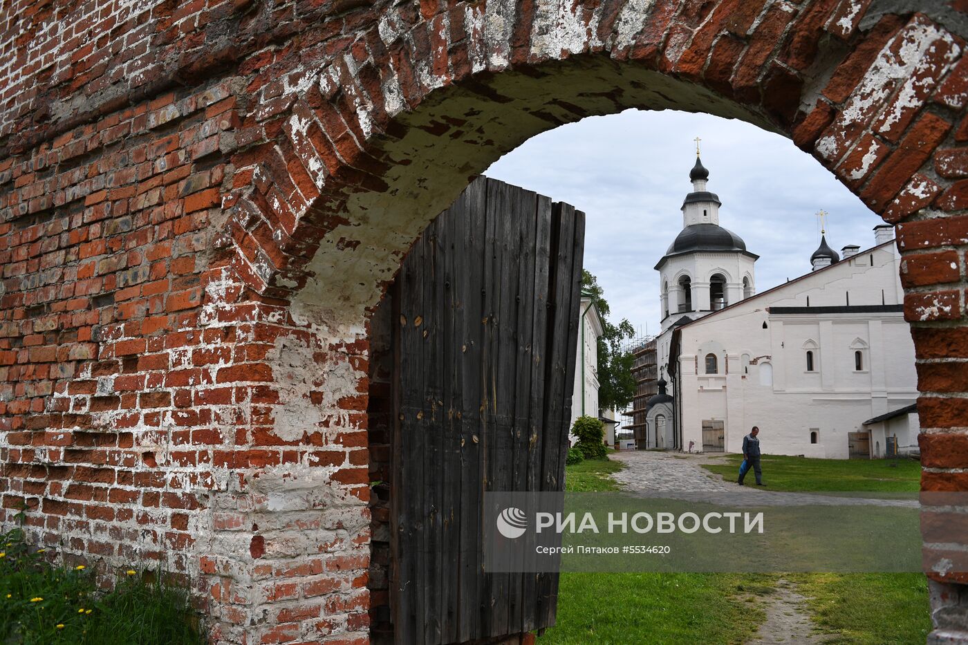 Кирилло-Белозерский монастырь в Вологодской области