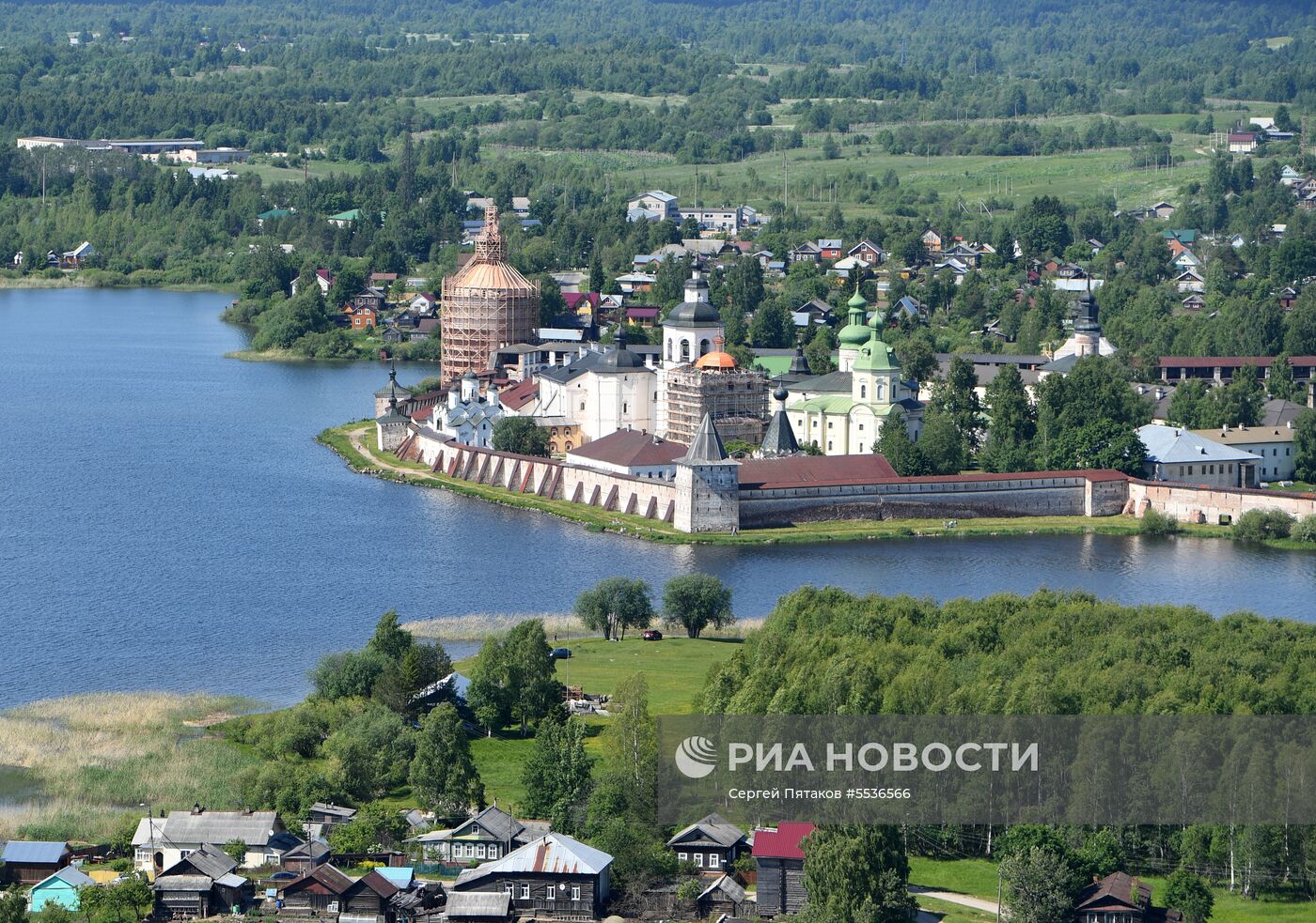 Кирилло-Белозерский монастырь в Вологодской области