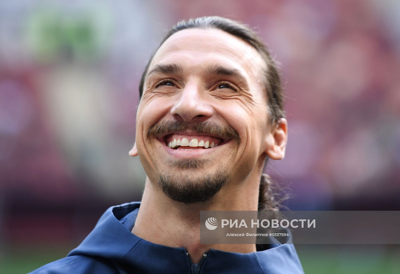 Болельщики перед матчем ЧМ-2018 по футболу между сборными Германии и Мексики