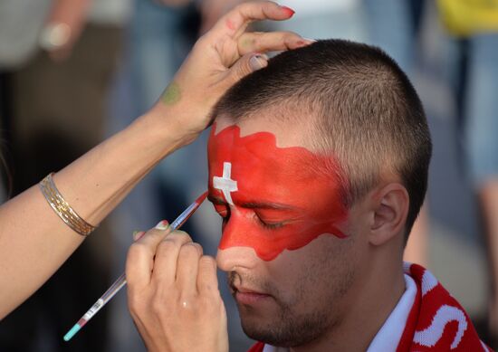Болельщики перед матчем ЧМ-2018 по футболу между сборными Бразилии и Швейцарии