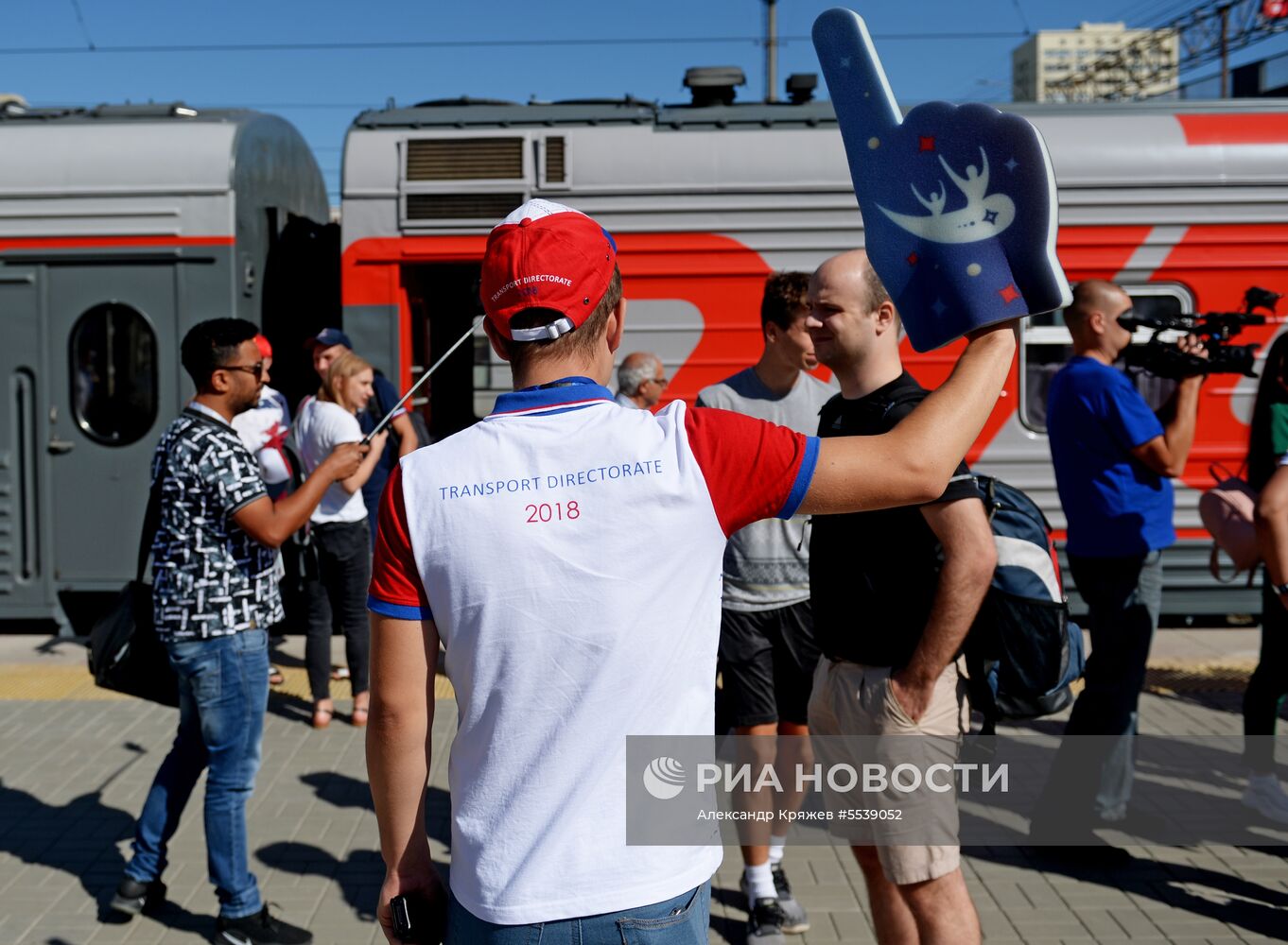 Болельщики перед матчем ЧМ-2018 по футболу между сборными Туниса и Англии