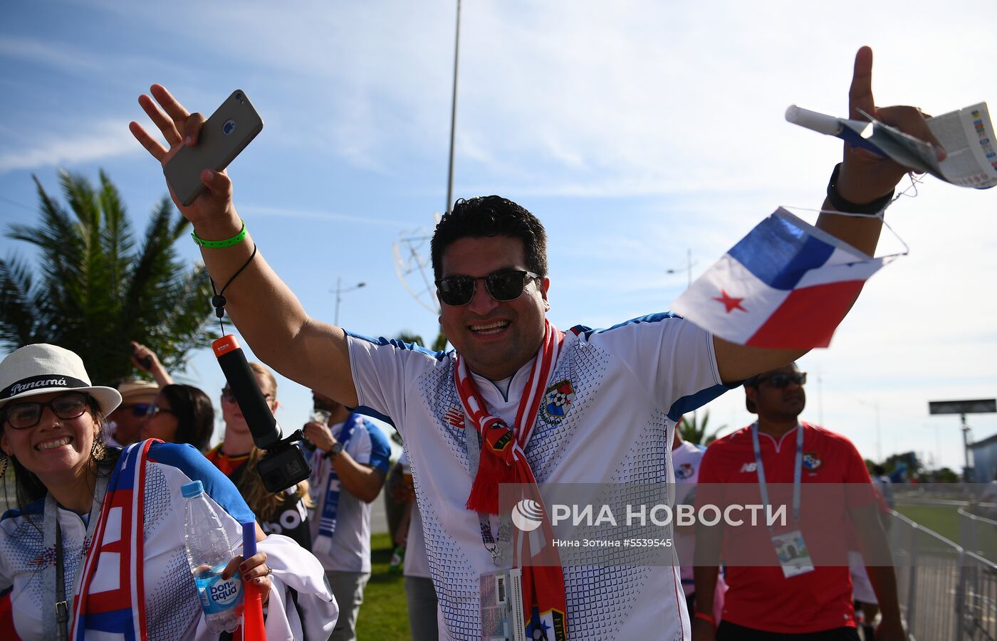 Болельщики перед матчем ЧМ-2018 по футболу между сборными Бельгии и Панамы