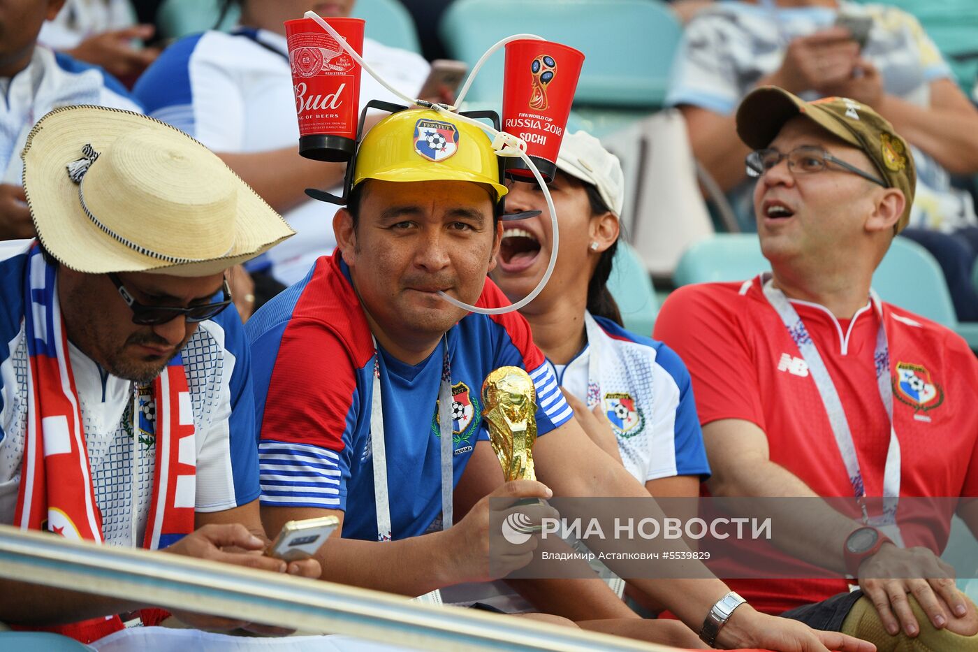 Болельщики перед матчем ЧМ-2018 по футболу между сборными Бельгии и Панамы