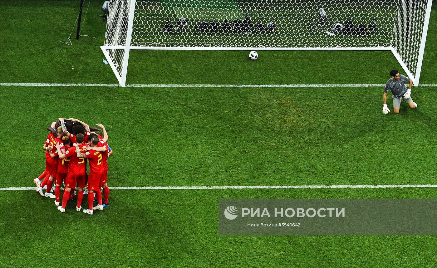 Игроки сборной Бельгии радуются забитому голу в матче группового этапа чемпионата мира по футболу между сборными Бельгии и Панамы. Место: Россия, Краснодарский край, Сочи. Автор: Нина Зотина/РИА Новости. Футбол. ЧМ-2018. Матч Бельгия - Панама