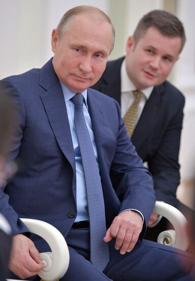 Президент РФ В. Путин встретился с президентом Португалии М. Ребелу де Созой