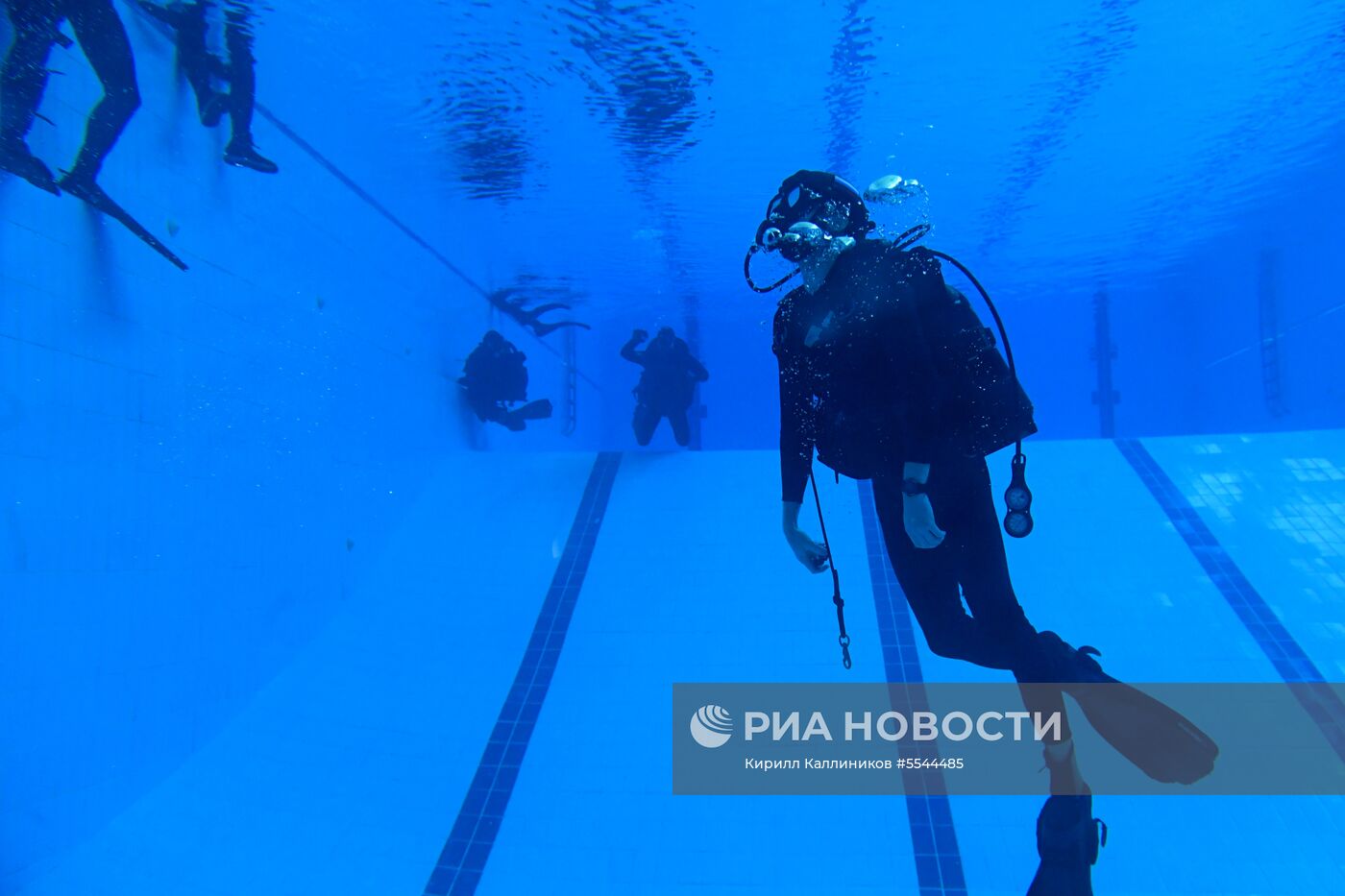 Занятия боевых пловцов в Центре специального назначения ФСБ России