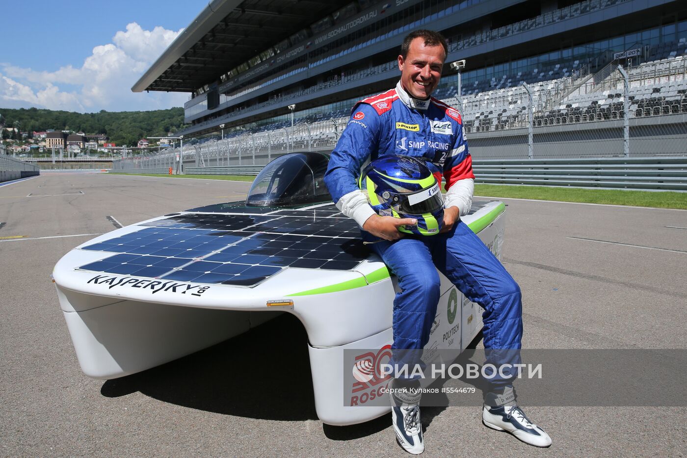 Испытание первого российского солнцемобиля