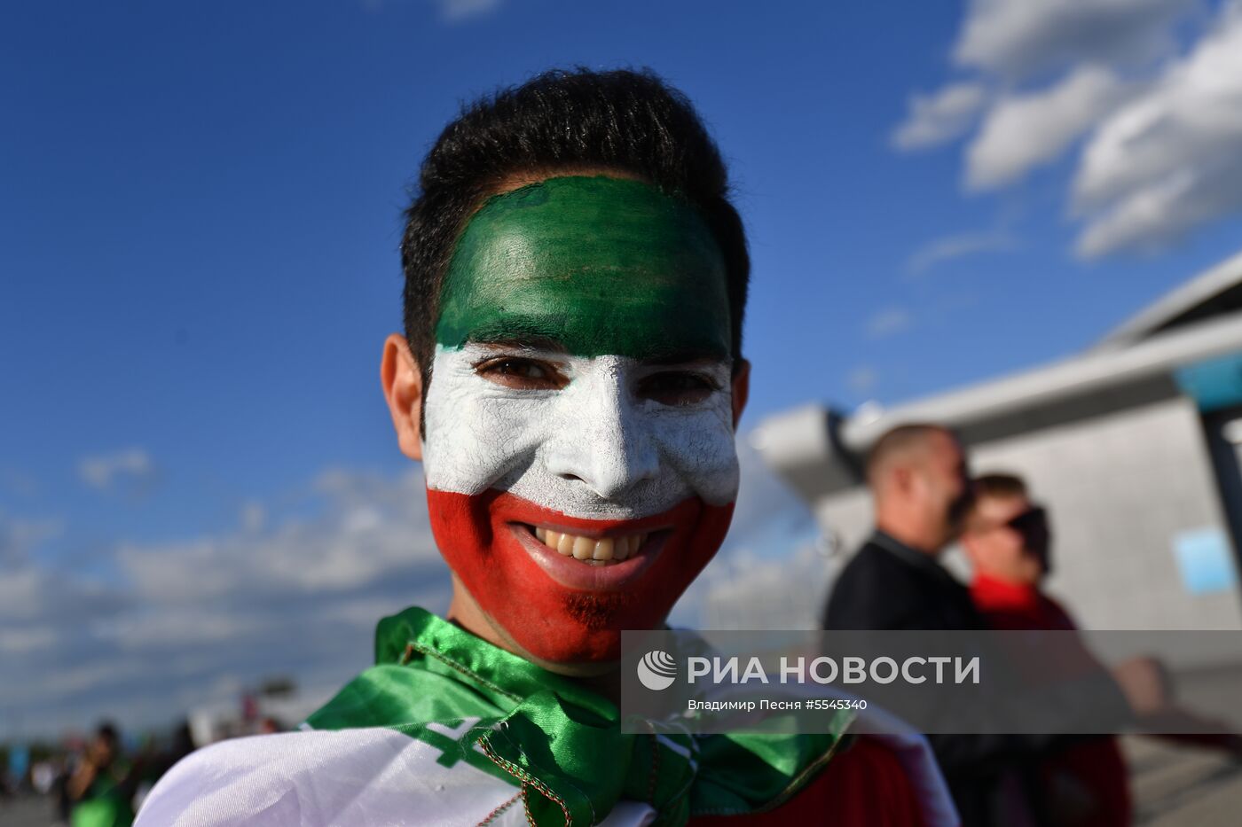 Болельщики перед матчем ЧМ-2018 по футболу между сборными Ирана и Испании
