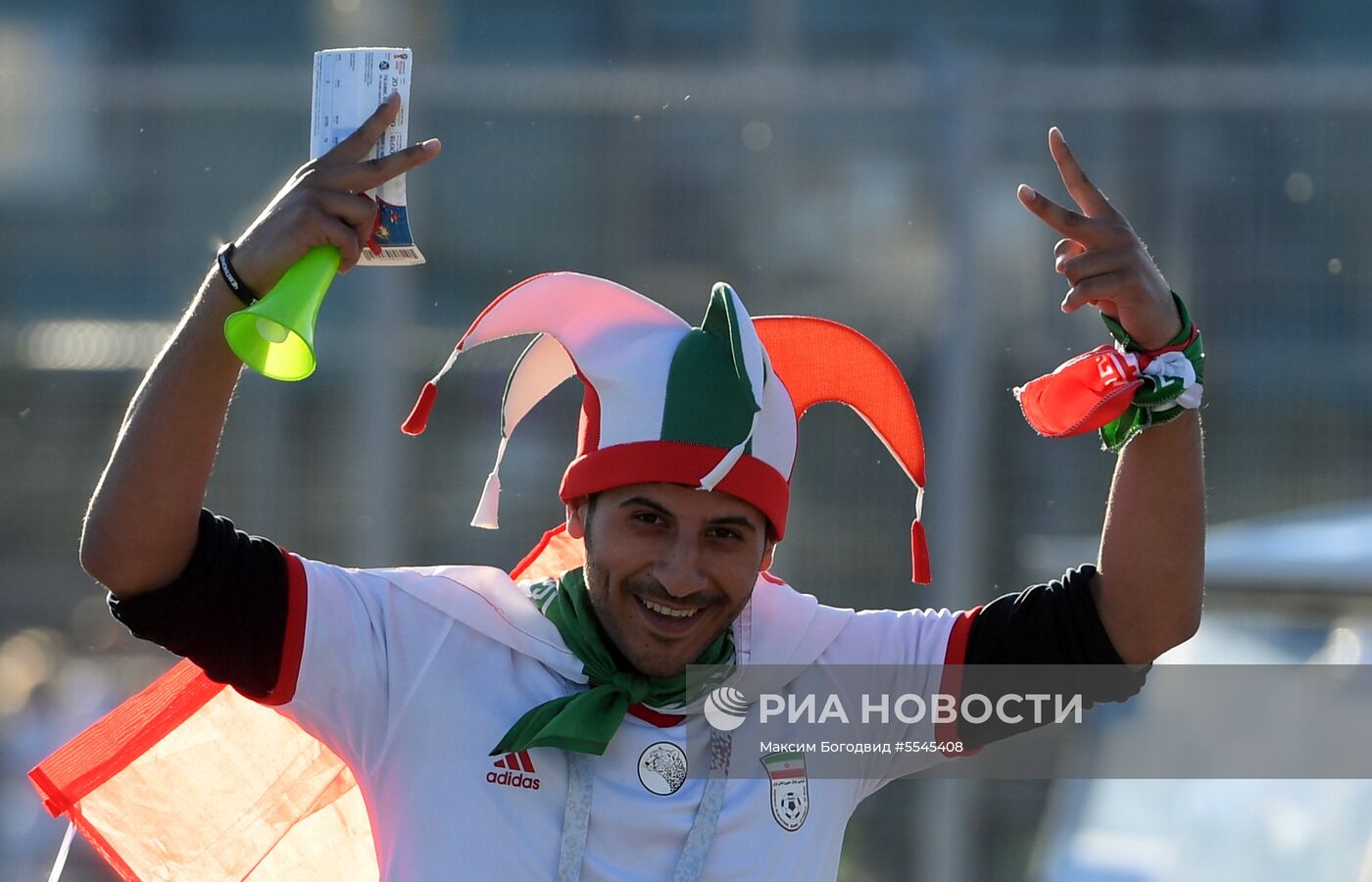 Болельщики перед матчем ЧМ-2018 по футболу между сборными Ирана и Испании