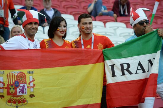 Болельщики перед матчем ЧМ-2018 по футболу между сборными Ирана и Испании