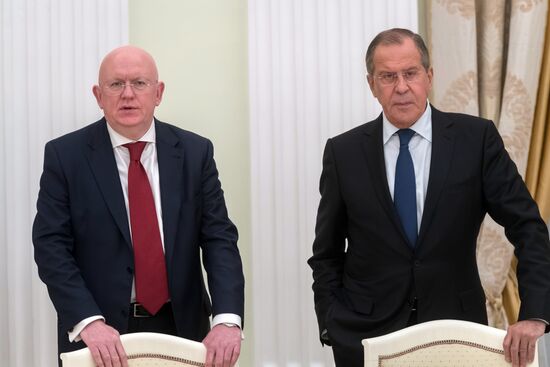 Президент РФ В. Путин встретился с генеральным секретарем ООН А. Гутеррешем