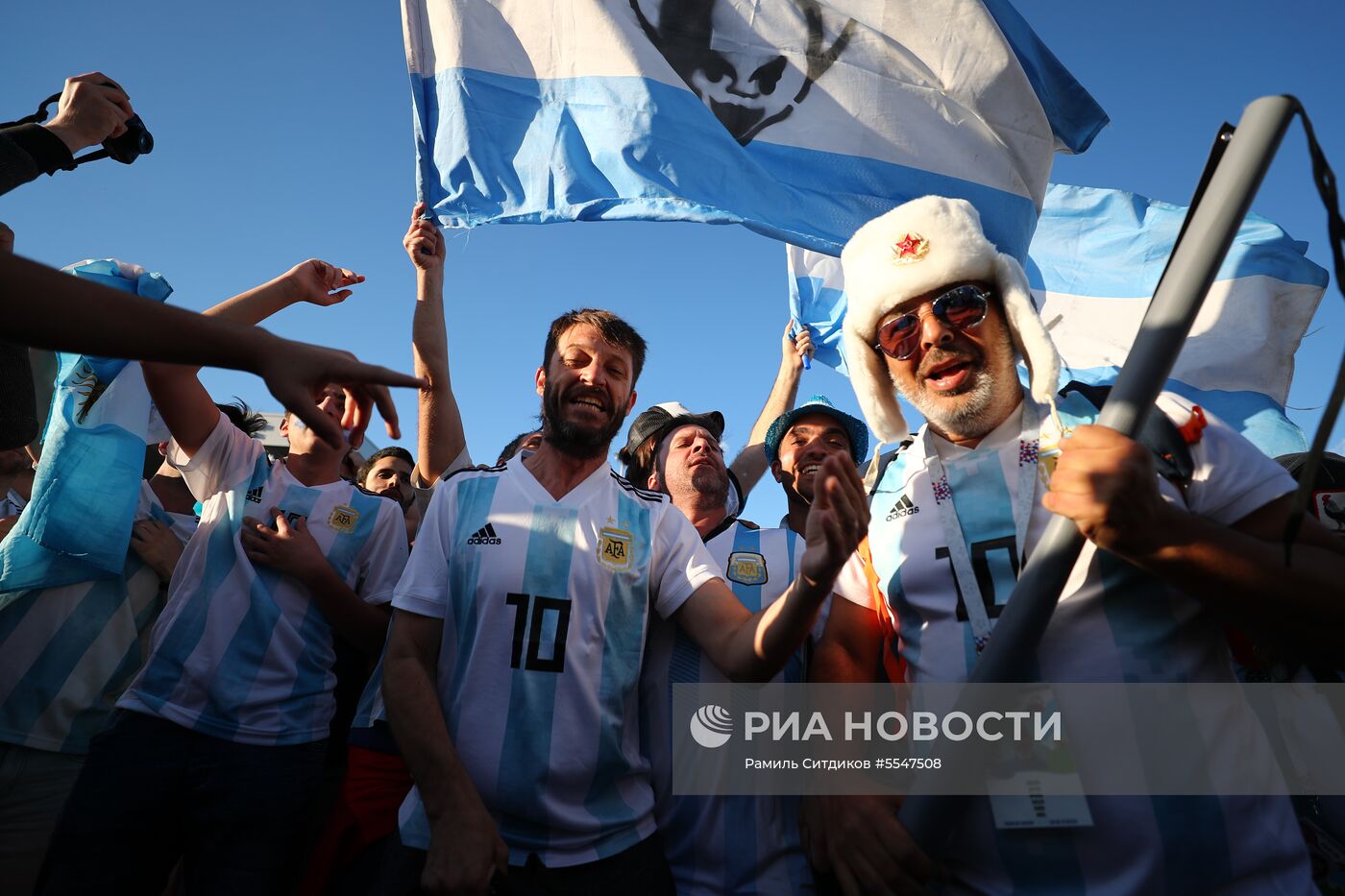 Болельщики перед матчем ЧМ-2018 по футболу между сборными Аргентины и Хорватии