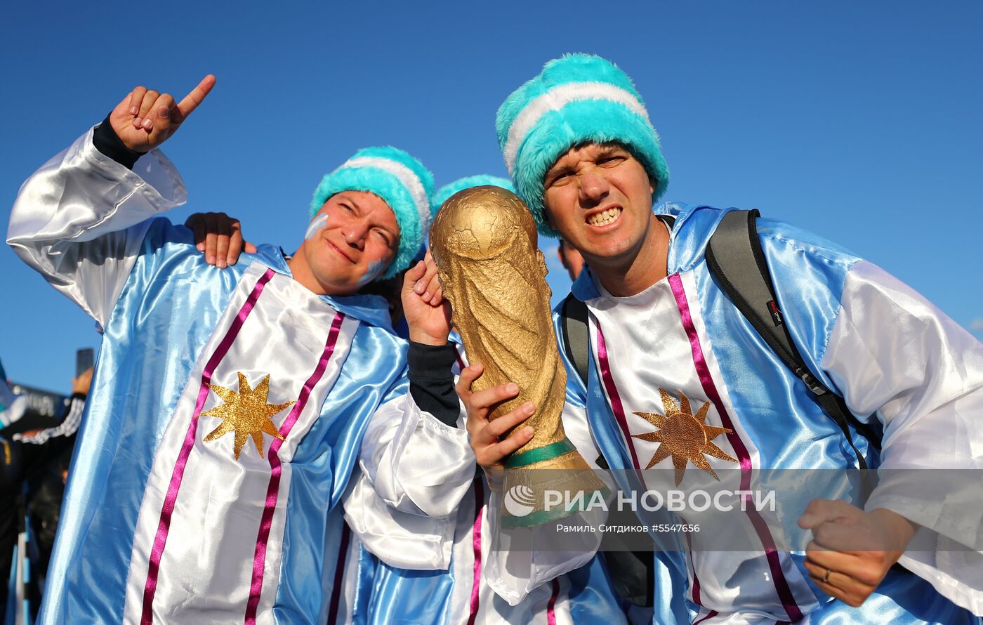 Болельщики перед матчем ЧМ-2018 по футболу между сборными Аргентины и Хорватии