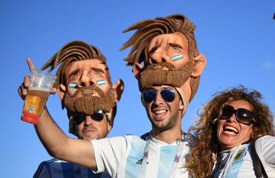 Болельщики перед матчем ЧМ-2018 по футболу между сборными Аргентины и Хорватии