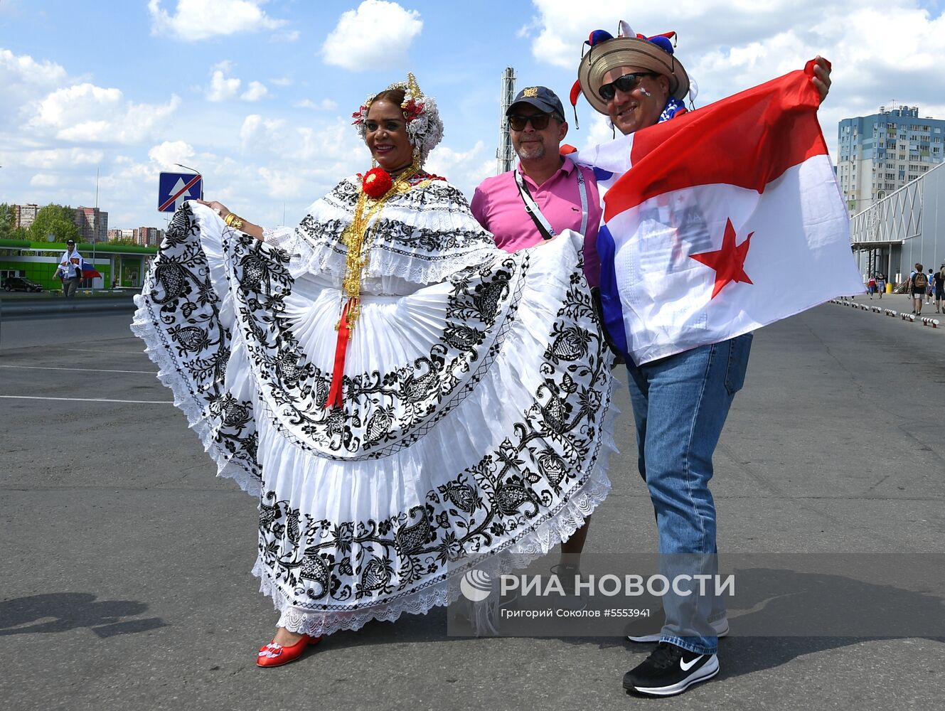 Болельщики перед матчем ЧМ-2018 по футболу между сборными Англии и Панамы