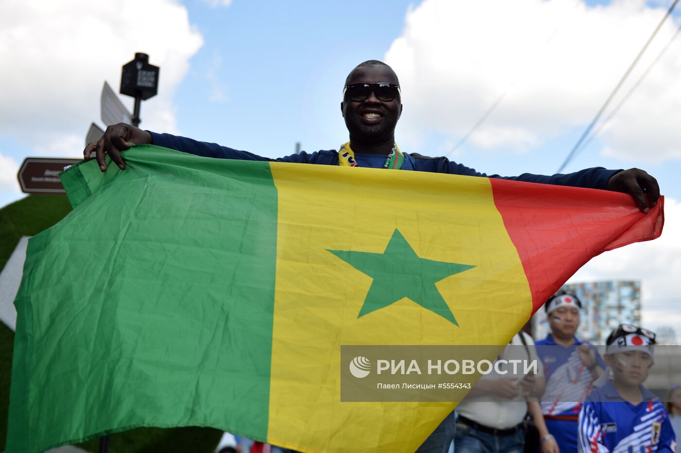 Болельщики перед матчем ЧМ-2018 по футболу между сборными Японии и Сенегала