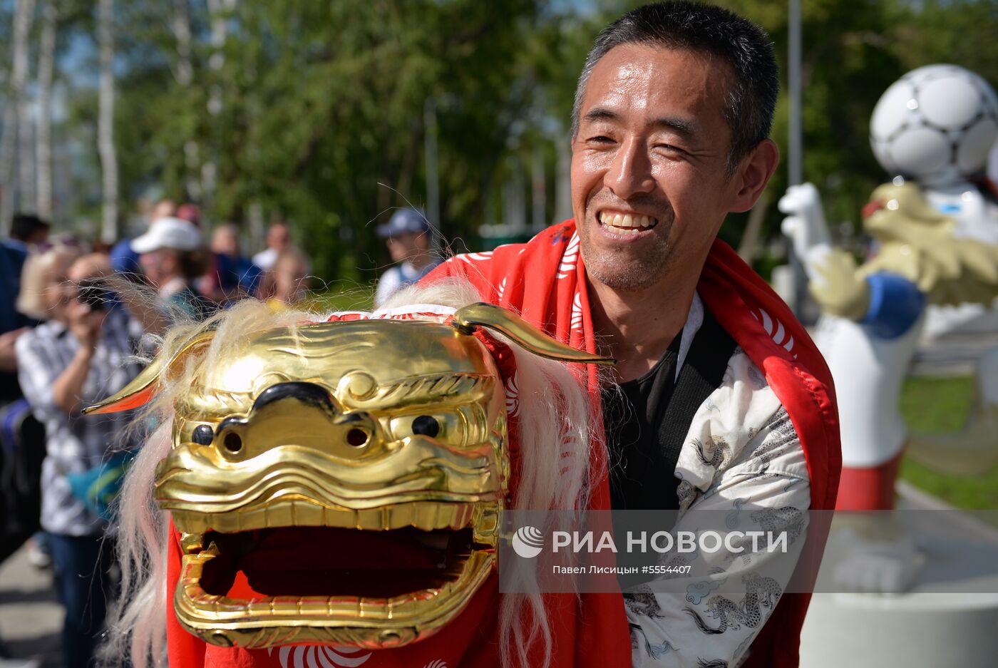 Болельщики перед матчем ЧМ-2018 по футболу между сборными Японии и Сенегала